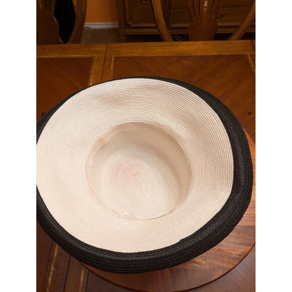 Betmar New York Vintage White 100% Straw Rolled Brim Roses Hat Style  G4395